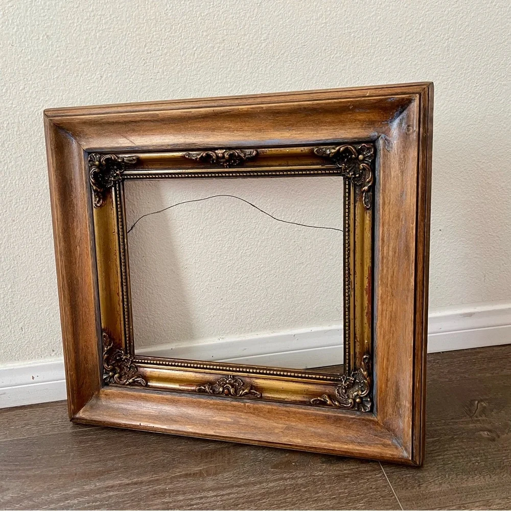 Antique-style Baroque Revival Design Goal - Toned Frame 17/18 Inches